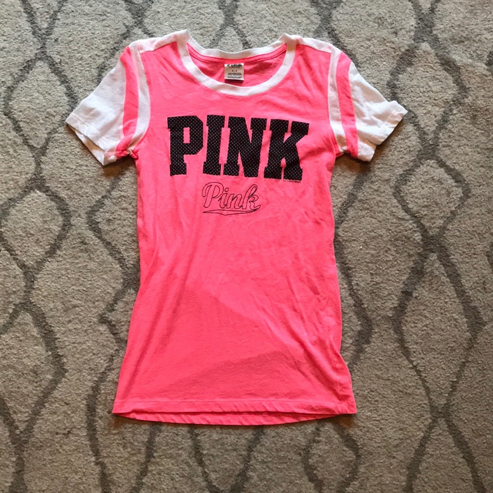 VS PINK Tee Sz Small